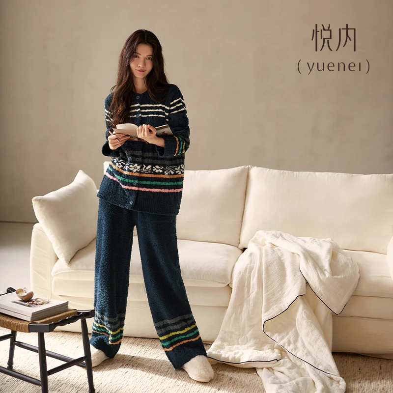 悦内半边绒睡衣女士秋冬季冬款珊瑚绒保暖毛绒家居服复古麻花条纹