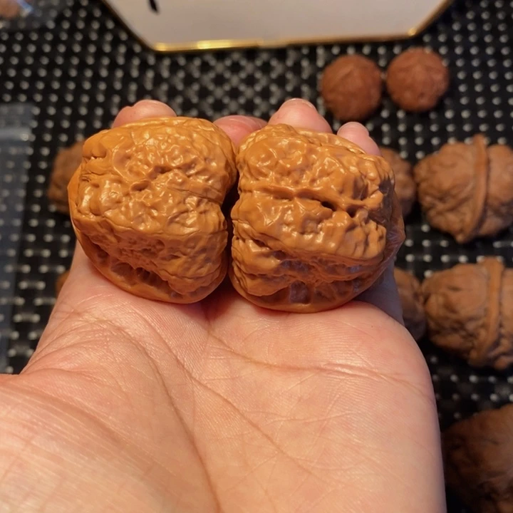 把件文玩核桃八腿