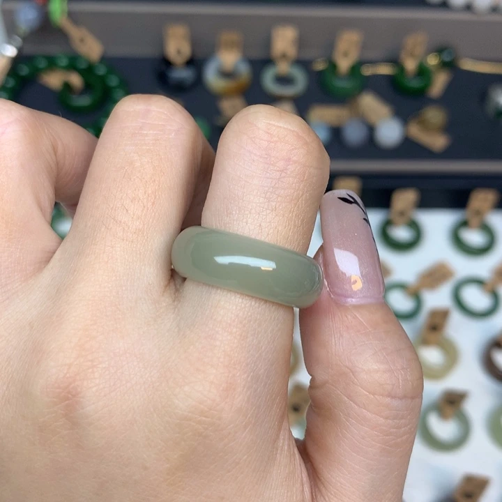 和田玉戒指未镶嵌