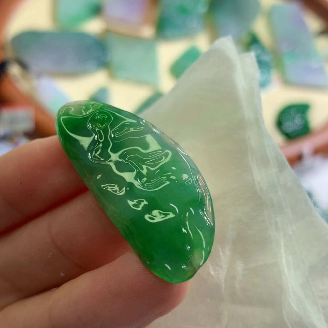 【闪购商品】翡翠吊坠(不含链)未镶嵌 2837