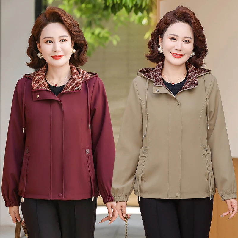 2025新款春秋季连帽夹克两件套中老年女装风衣妈妈秋装外套上衣服