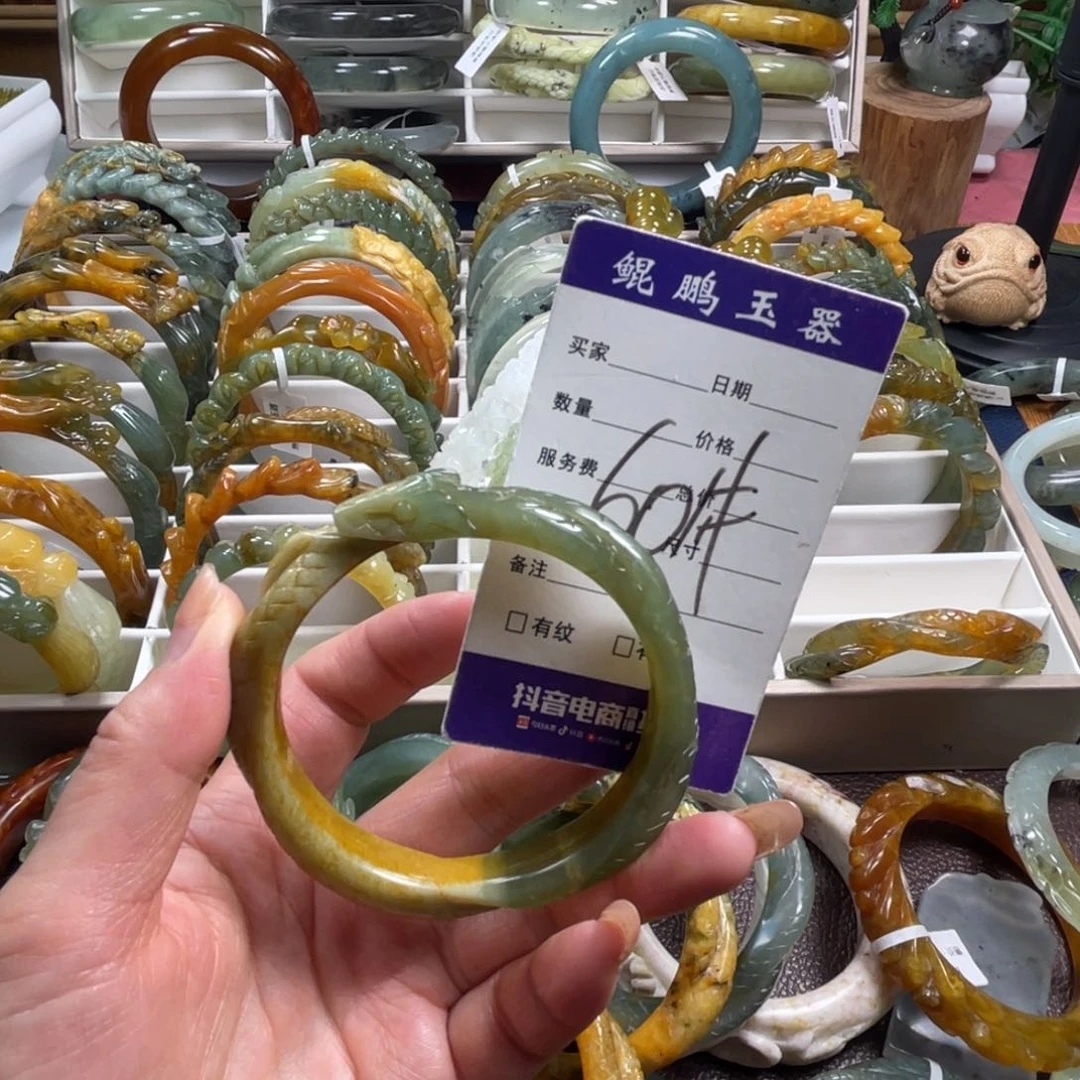 未镶嵌蛇纹石玉手镯