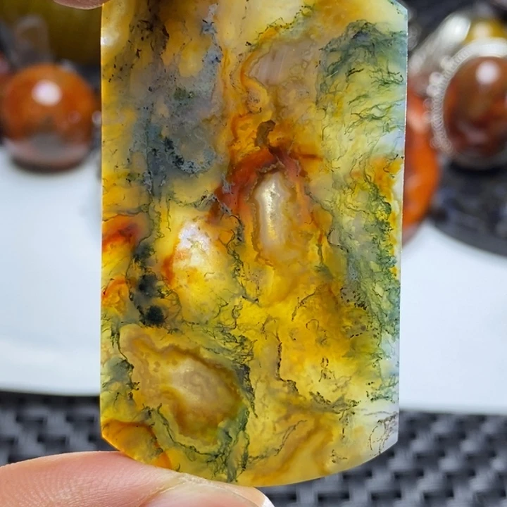 玛瑙/玉髓玛瑙未镶嵌人**方