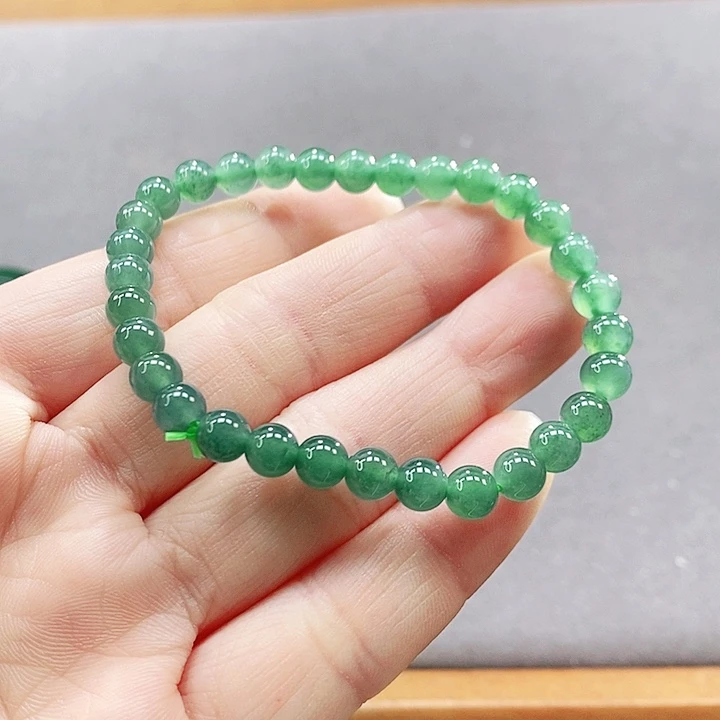 翡翠未镶嵌手镯（圆镯）