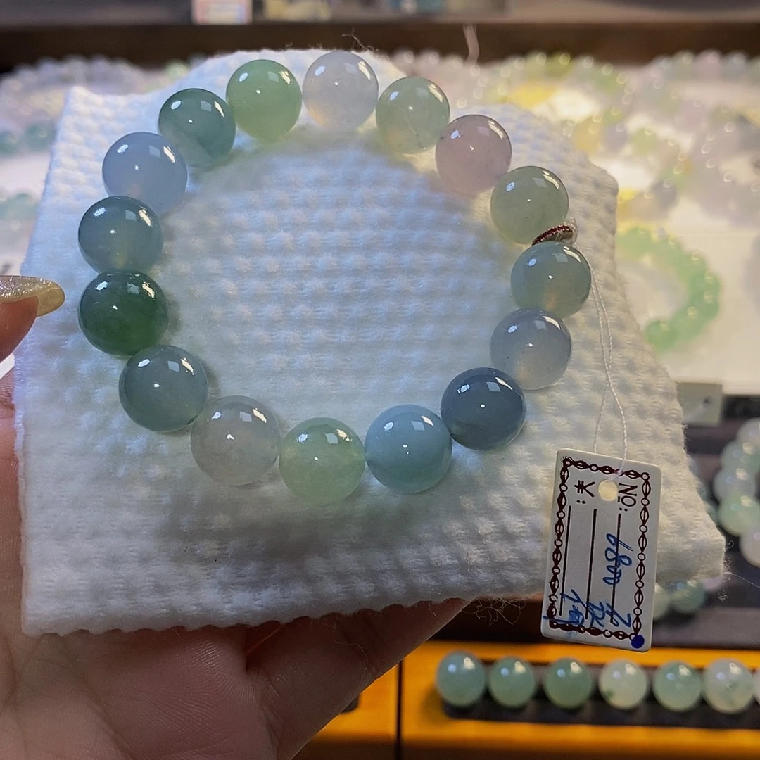 定制翡翠未镶嵌翡翠.