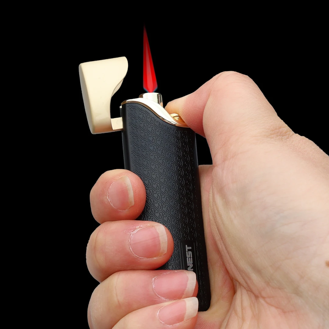 金属个性创意直冲红焰打火机超薄防风点烟器家用送男生充气点火器