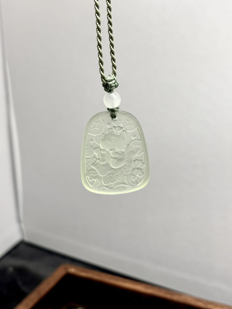 天然玉石岫玉吊坠招财猫上品雕刻多样性发一