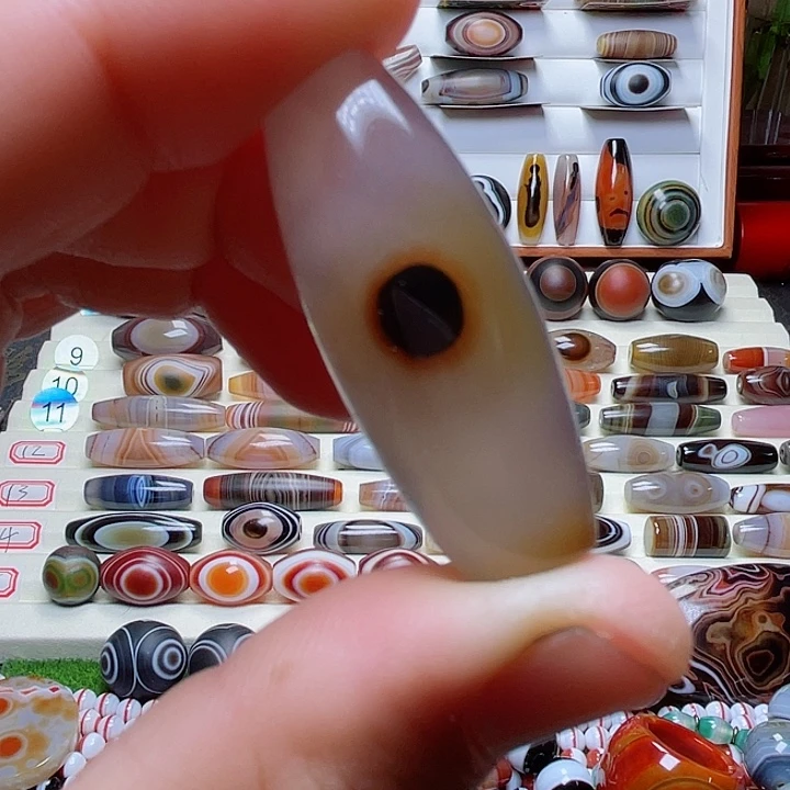 未镶嵌颈饰玛瑙/玉髓