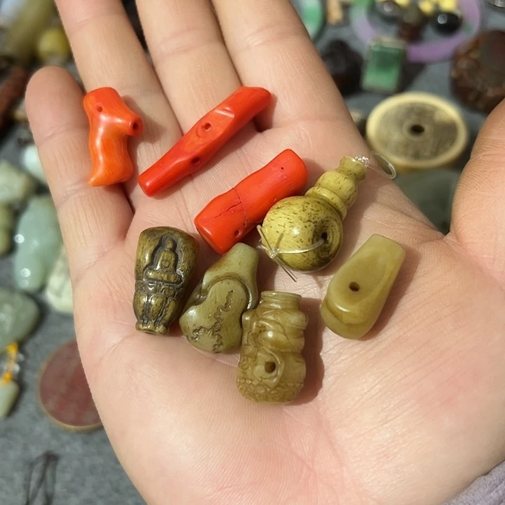 曲***儿铜小件。