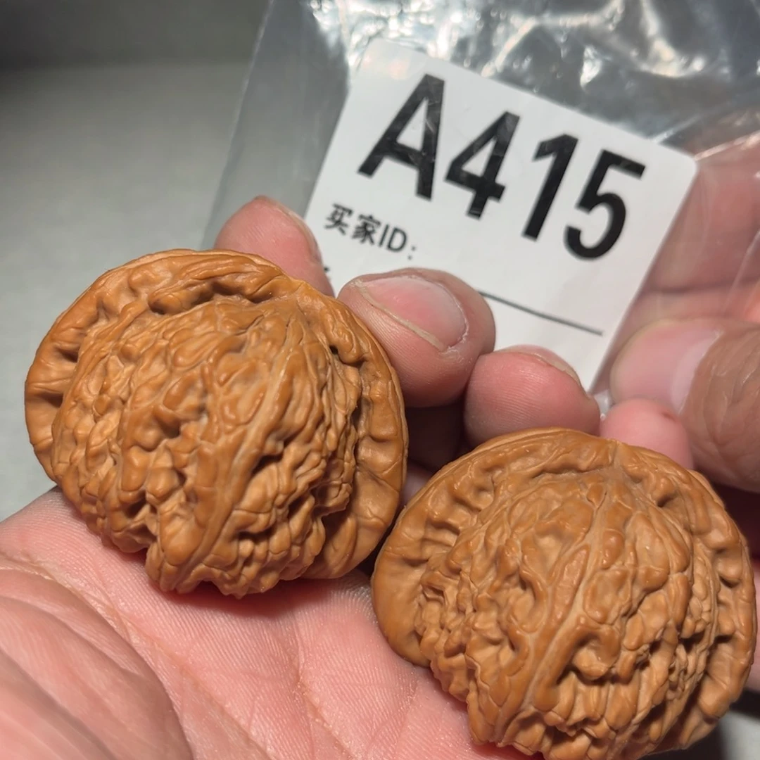 文玩核桃把件46闷白