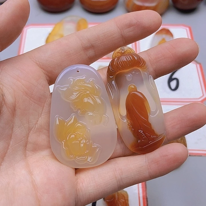 【闪购商品】玛瑙/玉髓未镶嵌珠宝半成品然**物