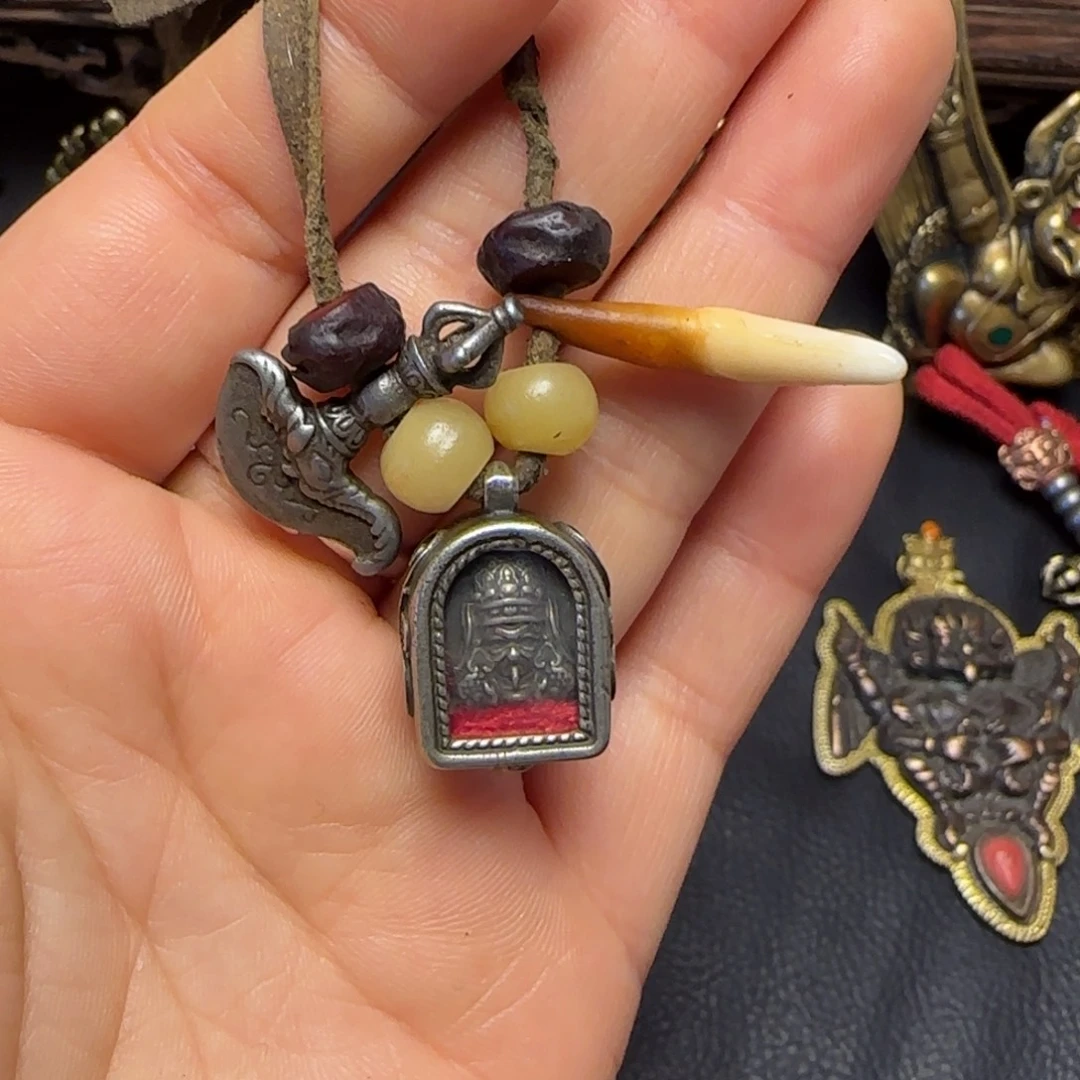 尤***）泥塑藏传牌子……藏传牌子