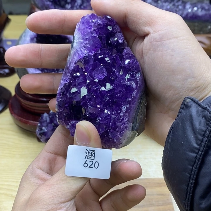 水晶大型摆件（非配饰）未镶嵌