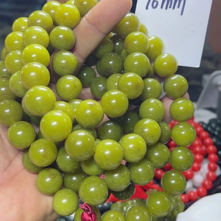 蛇纹石玉项链未镶嵌