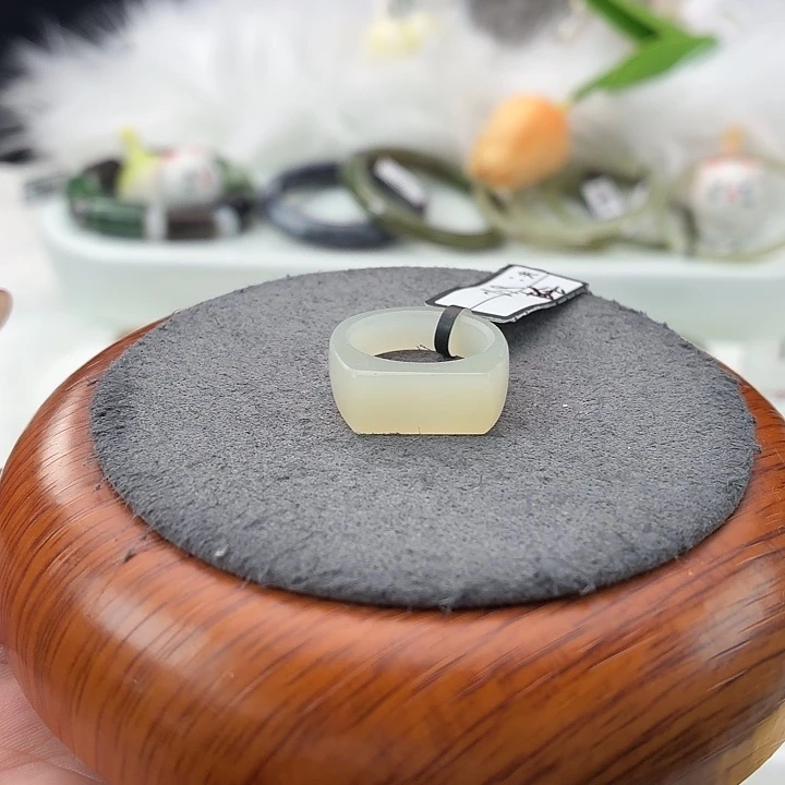 和田玉（糖玉）未镶嵌戒指b140马鞍16.1不退换