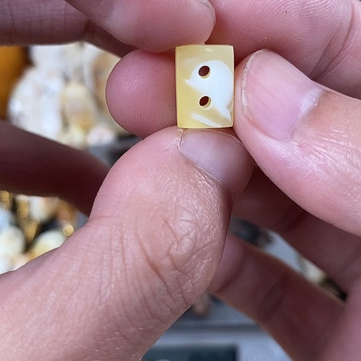 琥珀未镶嵌裸石我