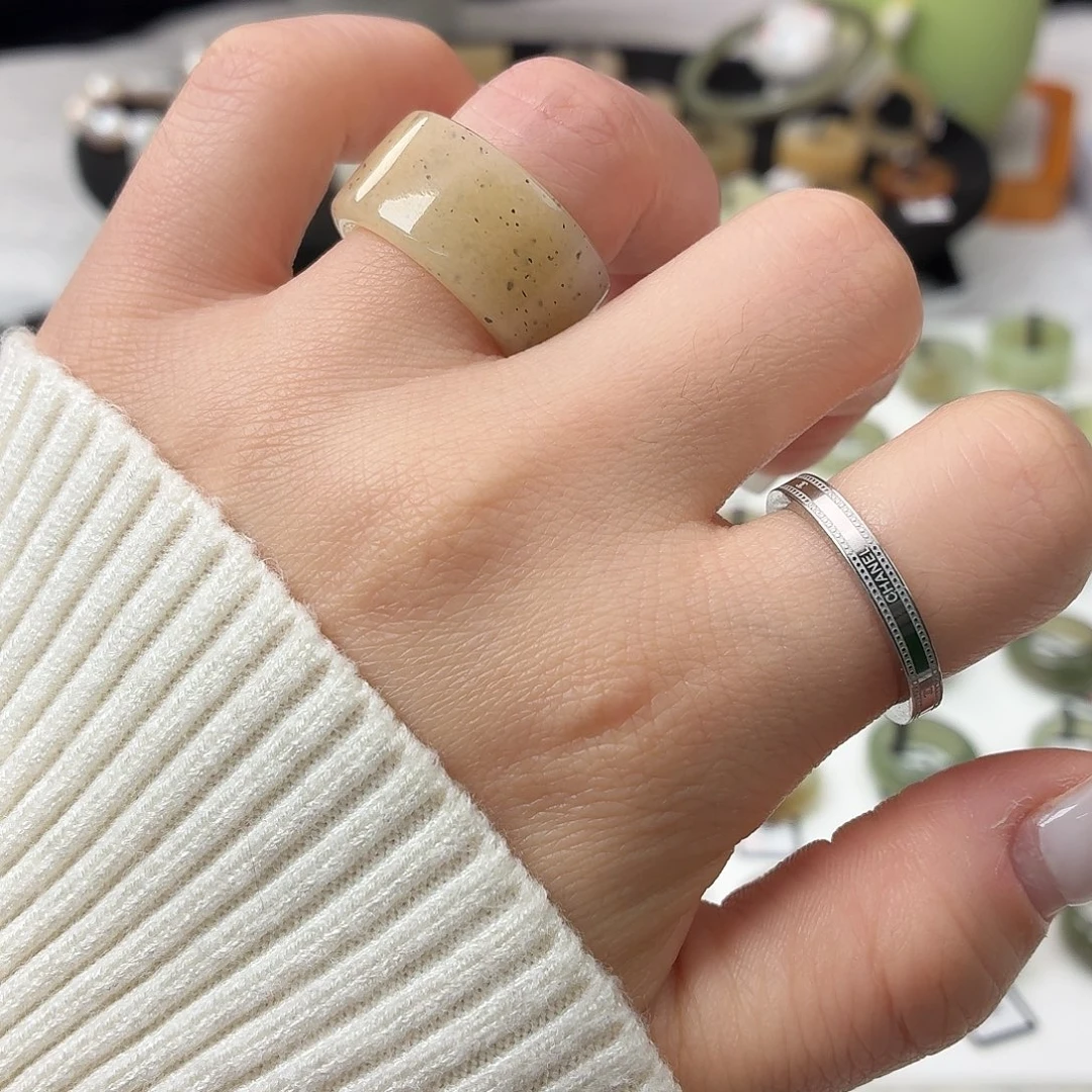 和田玉（糖玉）未镶嵌戒指S27黄糖点墨圆切16.7