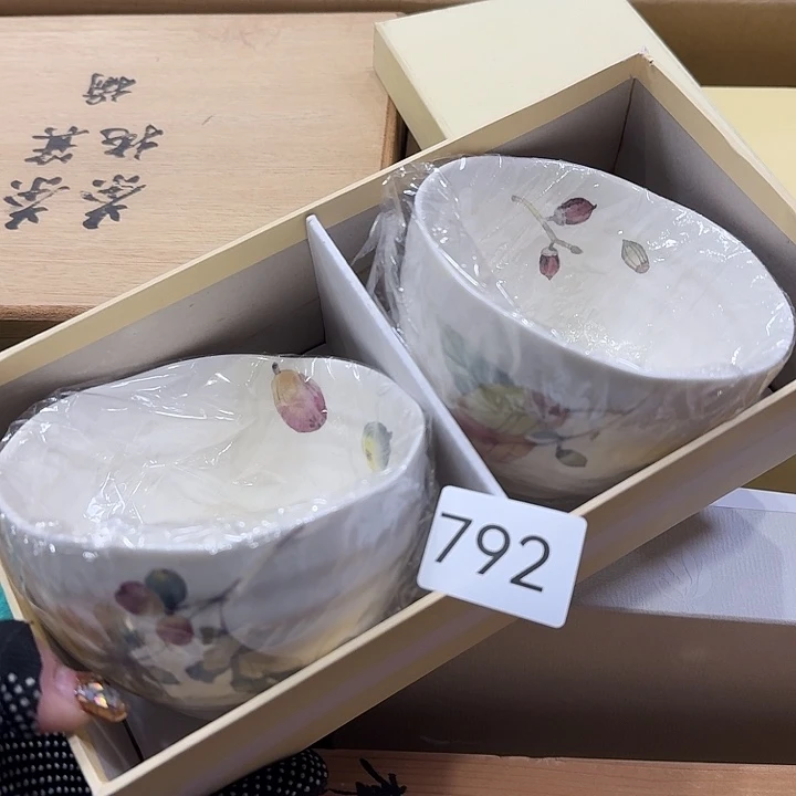 瓷片很好看的小碗
