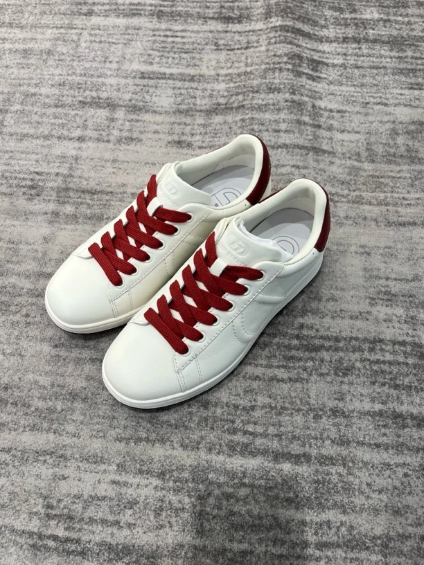 新款系带秀气款小白鞋AX12299