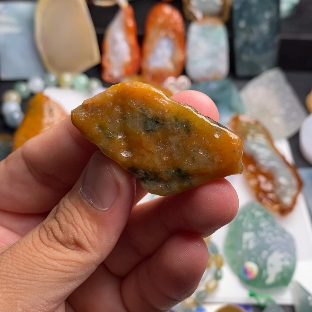 未镶嵌定制翡翠特色黄翡
