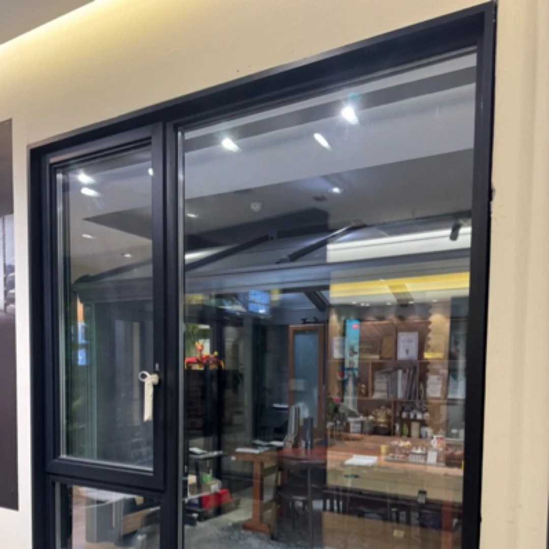 断桥门窗三层钢化玻璃隔音保温节能窗户
