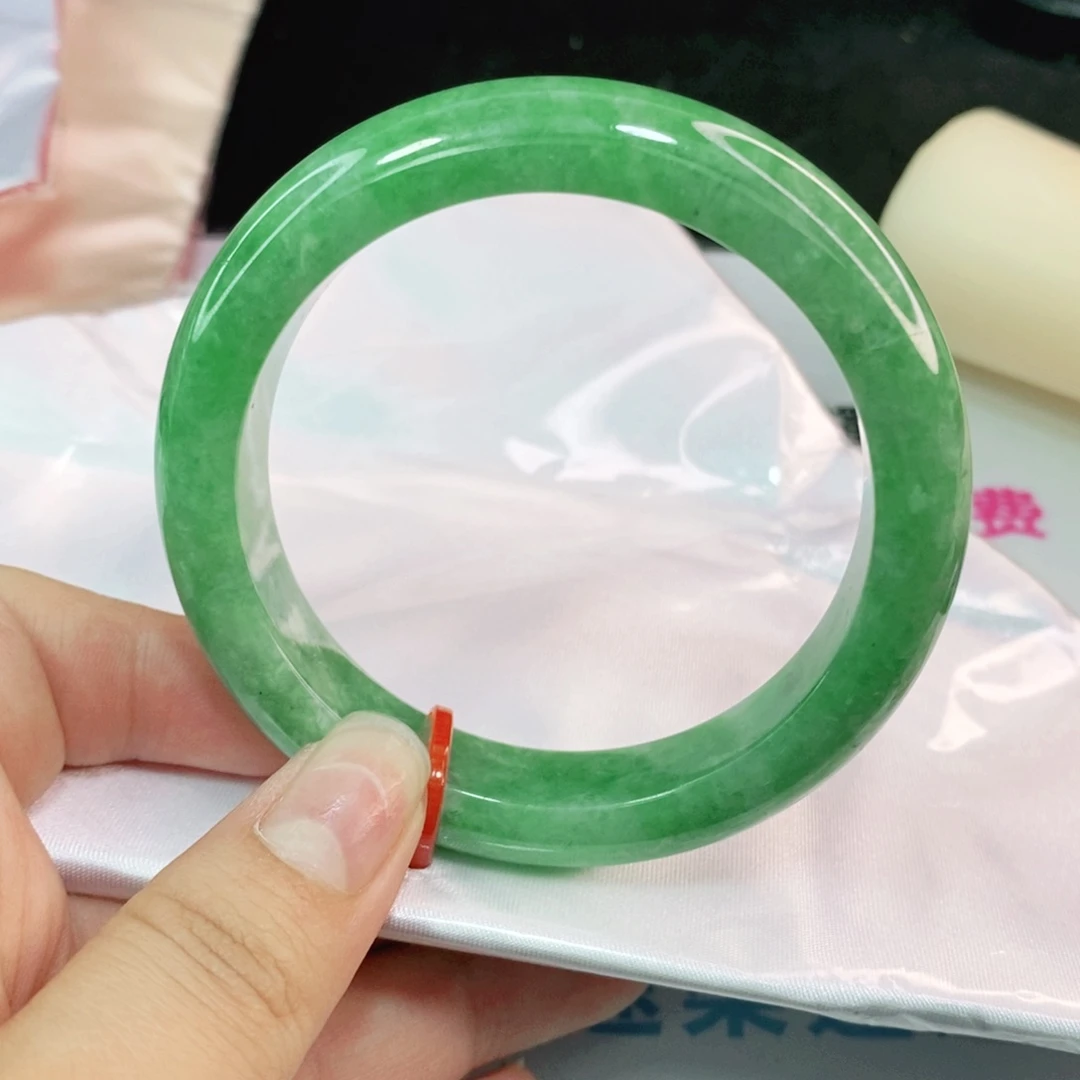 翡翠手镯未镶嵌心****正圈54.55