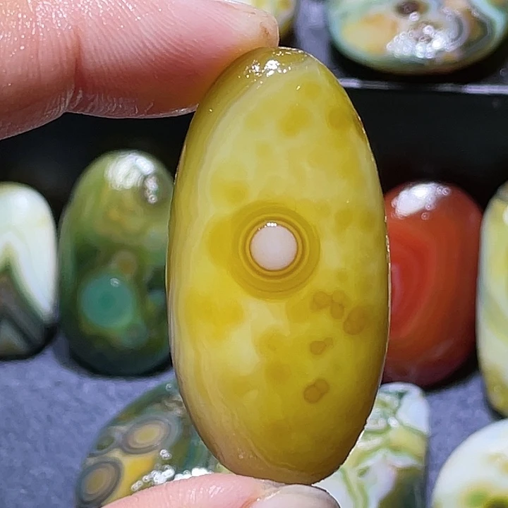 玛瑙/玉髓未镶嵌珠宝奇石