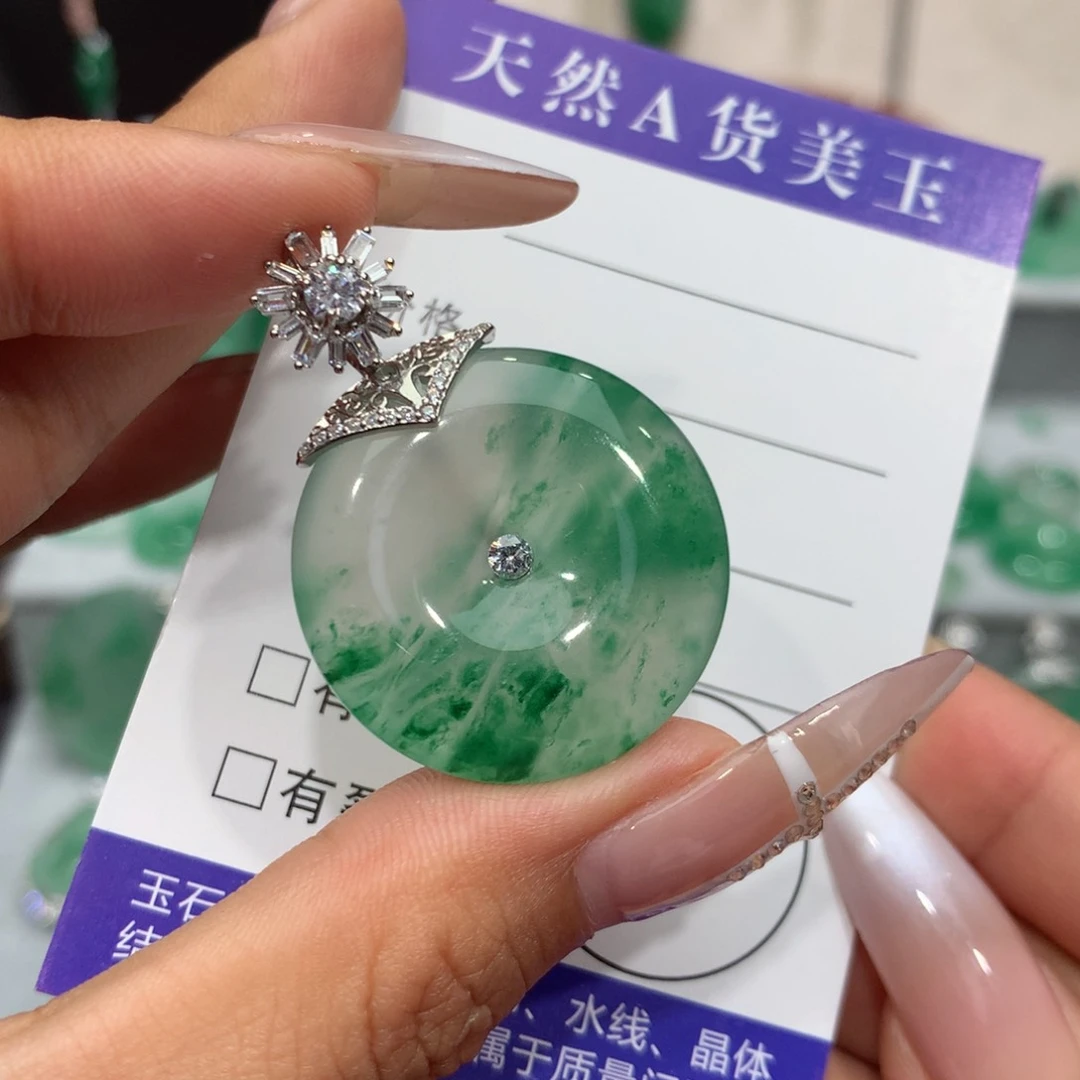 石英质玉（非洲翠）银S925镶嵌颈饰