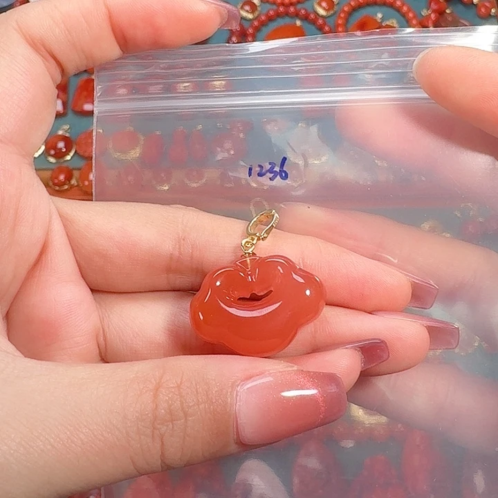 南红玛瑙银S925镶嵌吊坠