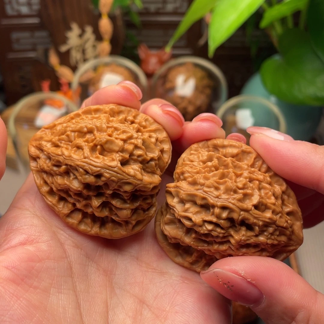 把件桃核全品纯野生虎头王43