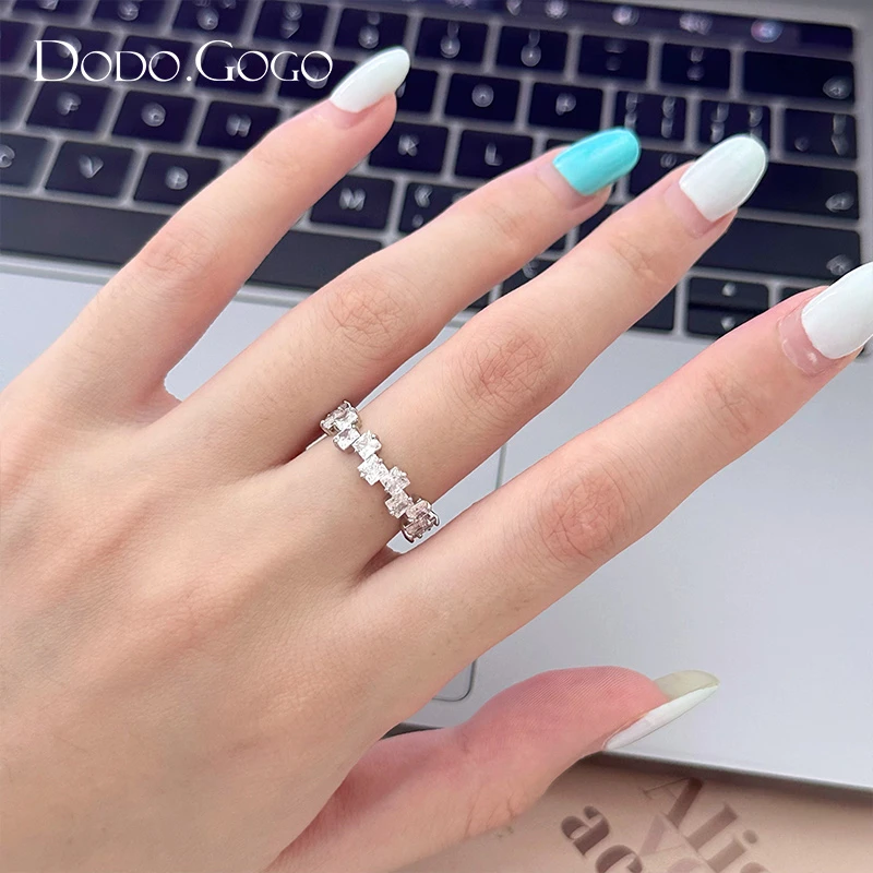 DODOGOGO 合金合成锆石戒指 简约小众白色轻奢时尚百搭甜美风戒指
