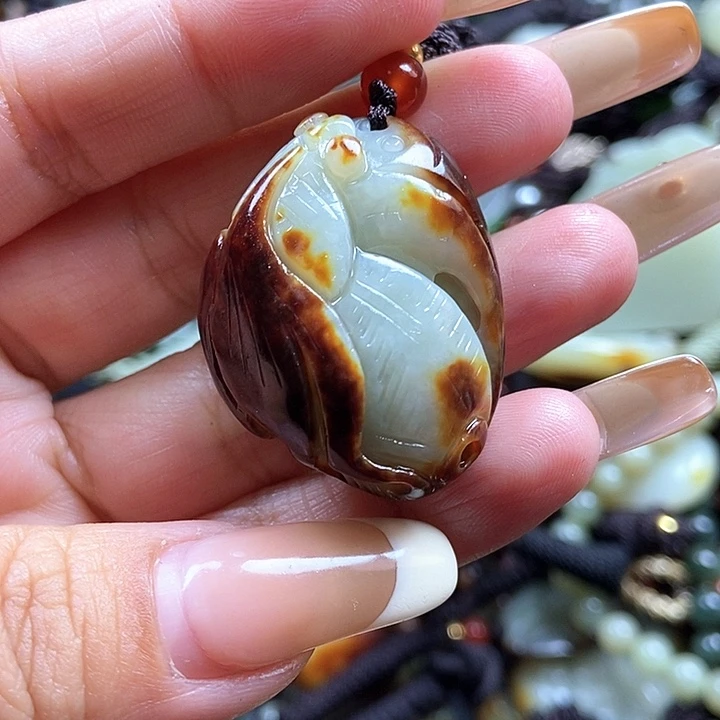 和田玉颈饰未镶嵌