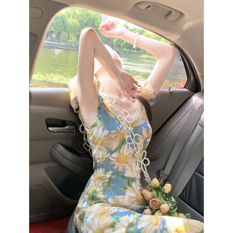 法式浪漫小飞袖一字肩连衣裙女夏季新款复古茶歇海边度假气质长裙