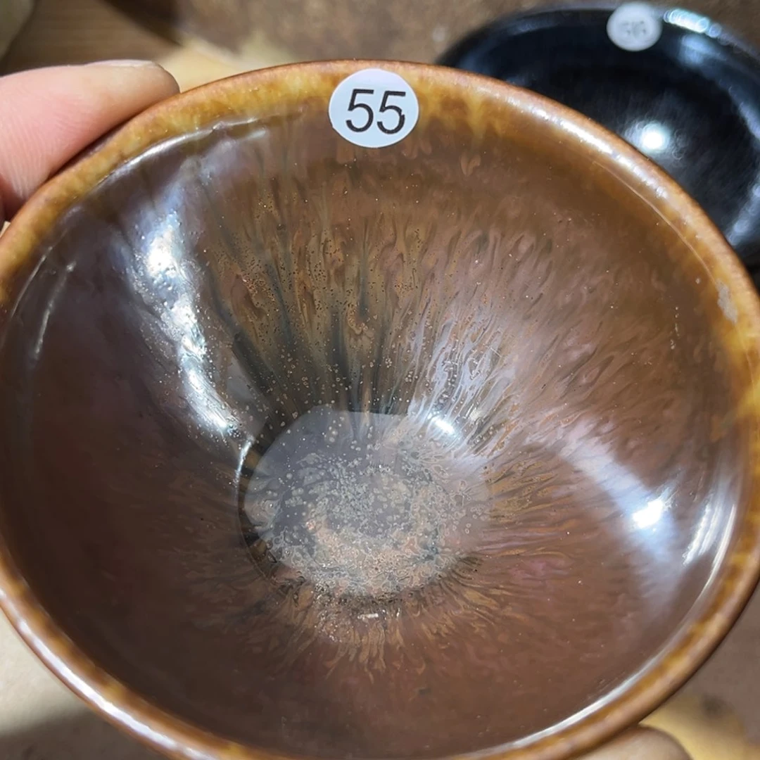 茶盏义兴龙窑坚持真柴烧落灰烧