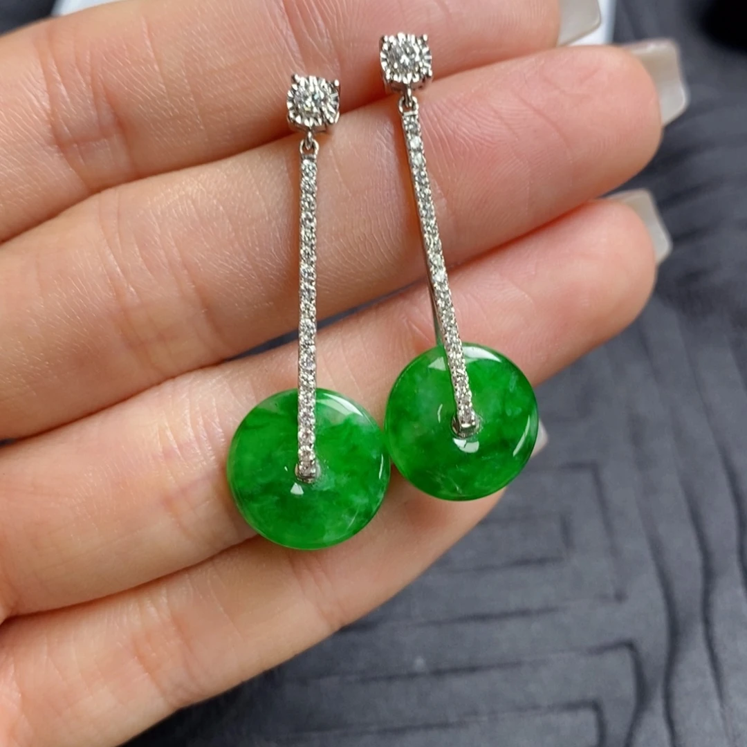 问***嘉翡翠18K金镶嵌耳饰绿扣子