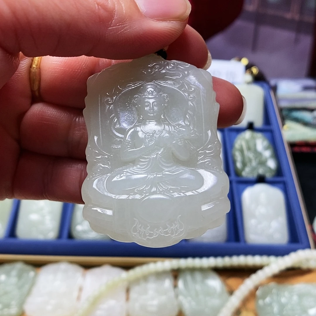 和田玉颈饰未镶嵌?***敏
