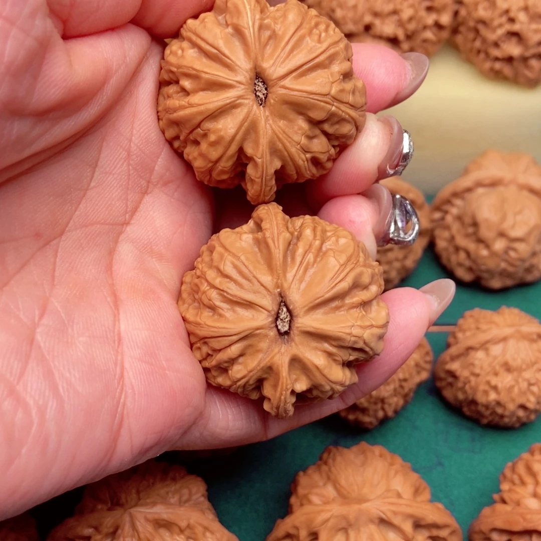 @***@吊坠文玩核桃龙胆