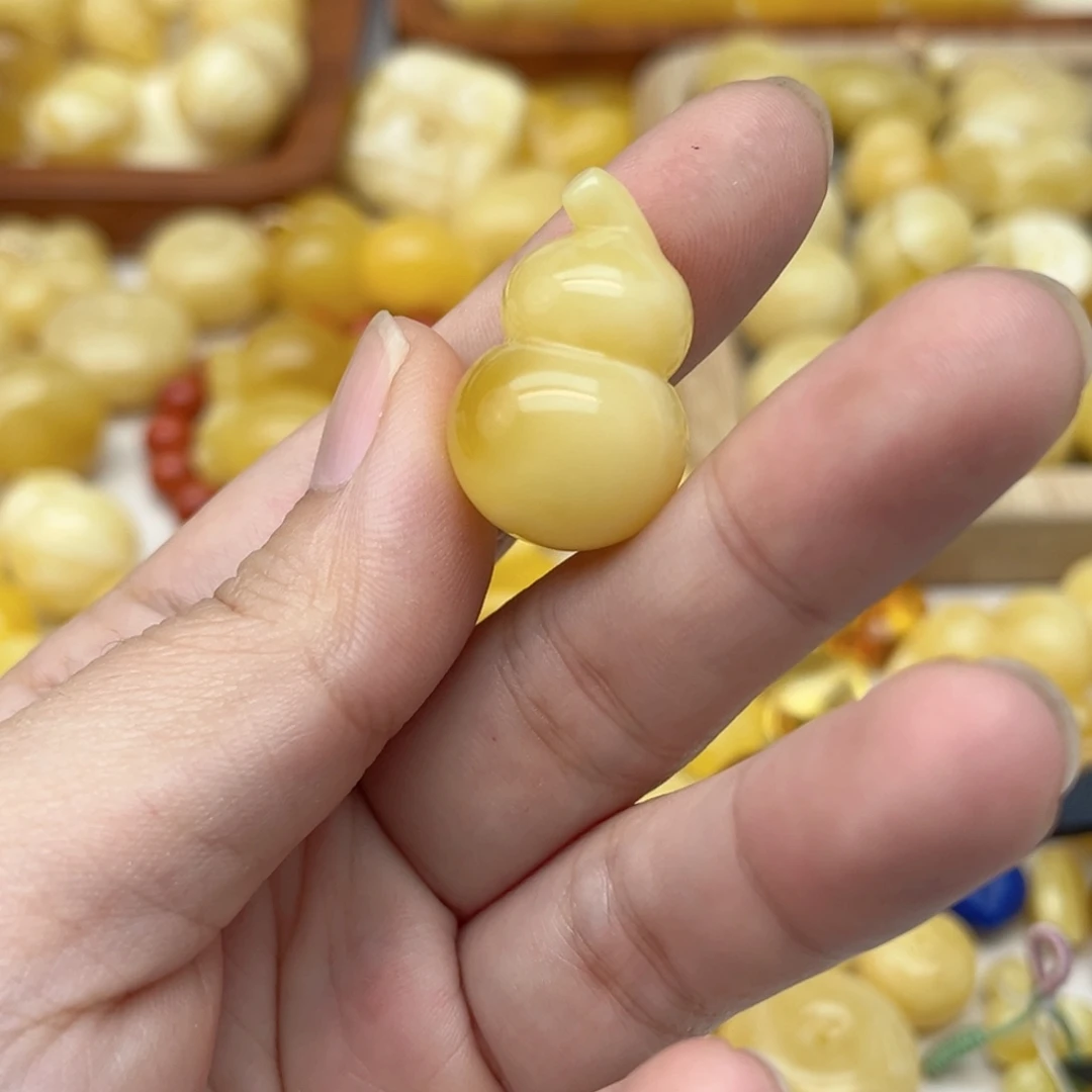 裸石蜜蜡未镶嵌配饰
