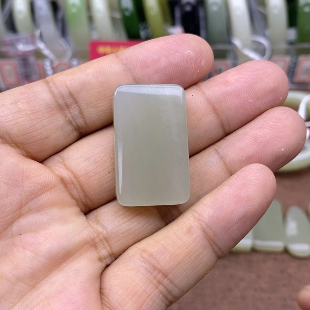 和田玉未镶嵌吊坠(不含链)冷*