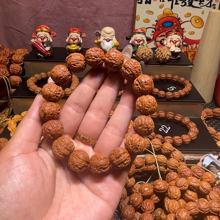 小***叔手串文玩核桃精品