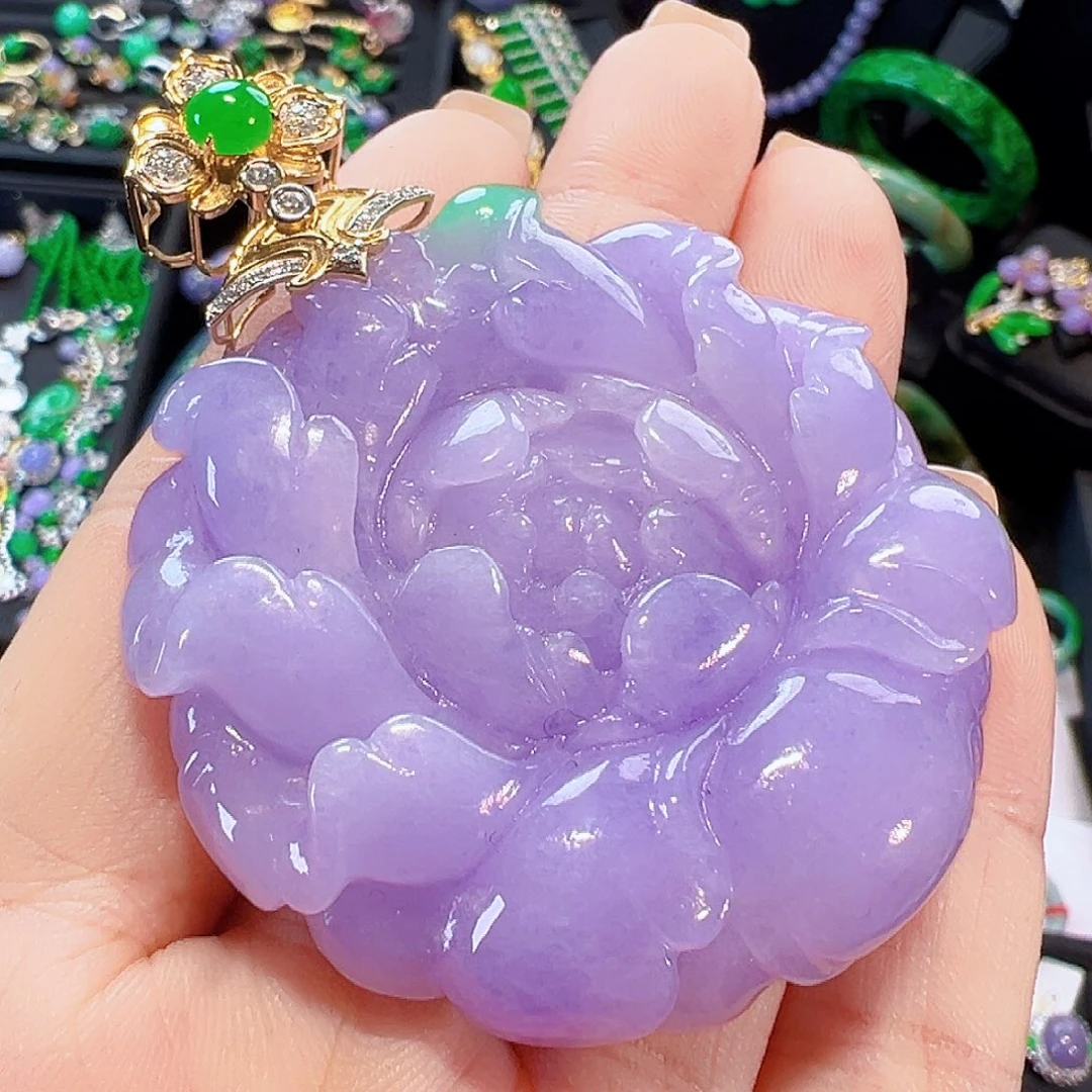 颈饰18K金镶嵌翡翠签收后24小时鉴赏期