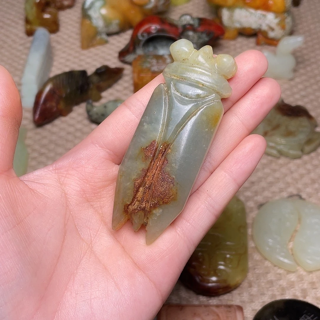 蛇纹石玉未镶嵌如图