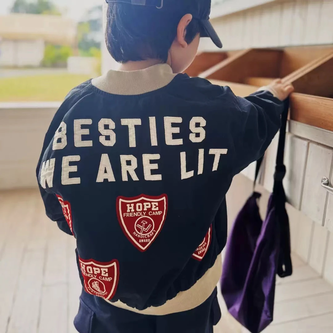 2025秋冬新款 DD贴标字母刺绣夹克外套 男女童重工刺绣拉链衫立领