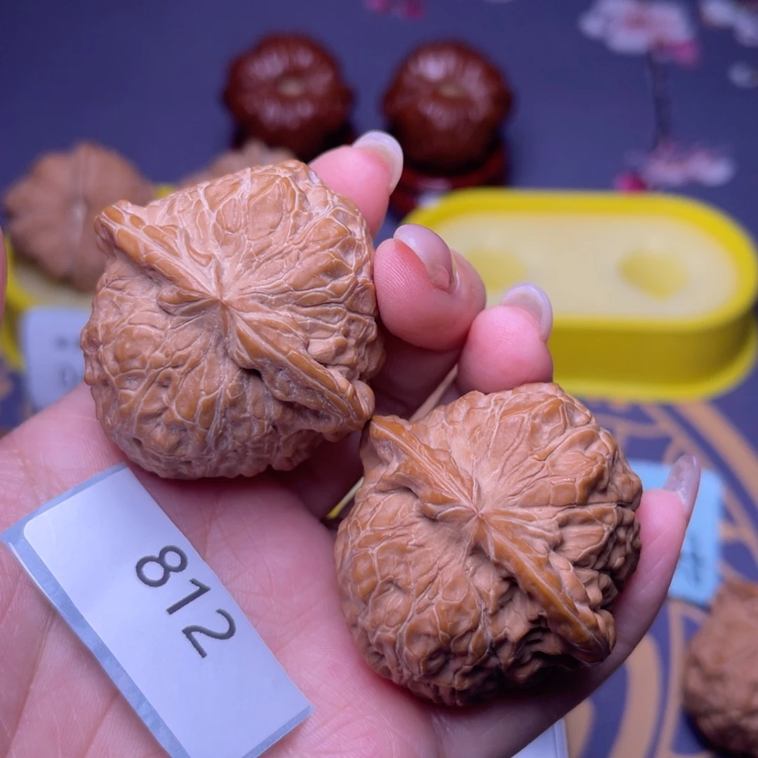 -***仔把件文玩核桃南瓜墩44 812