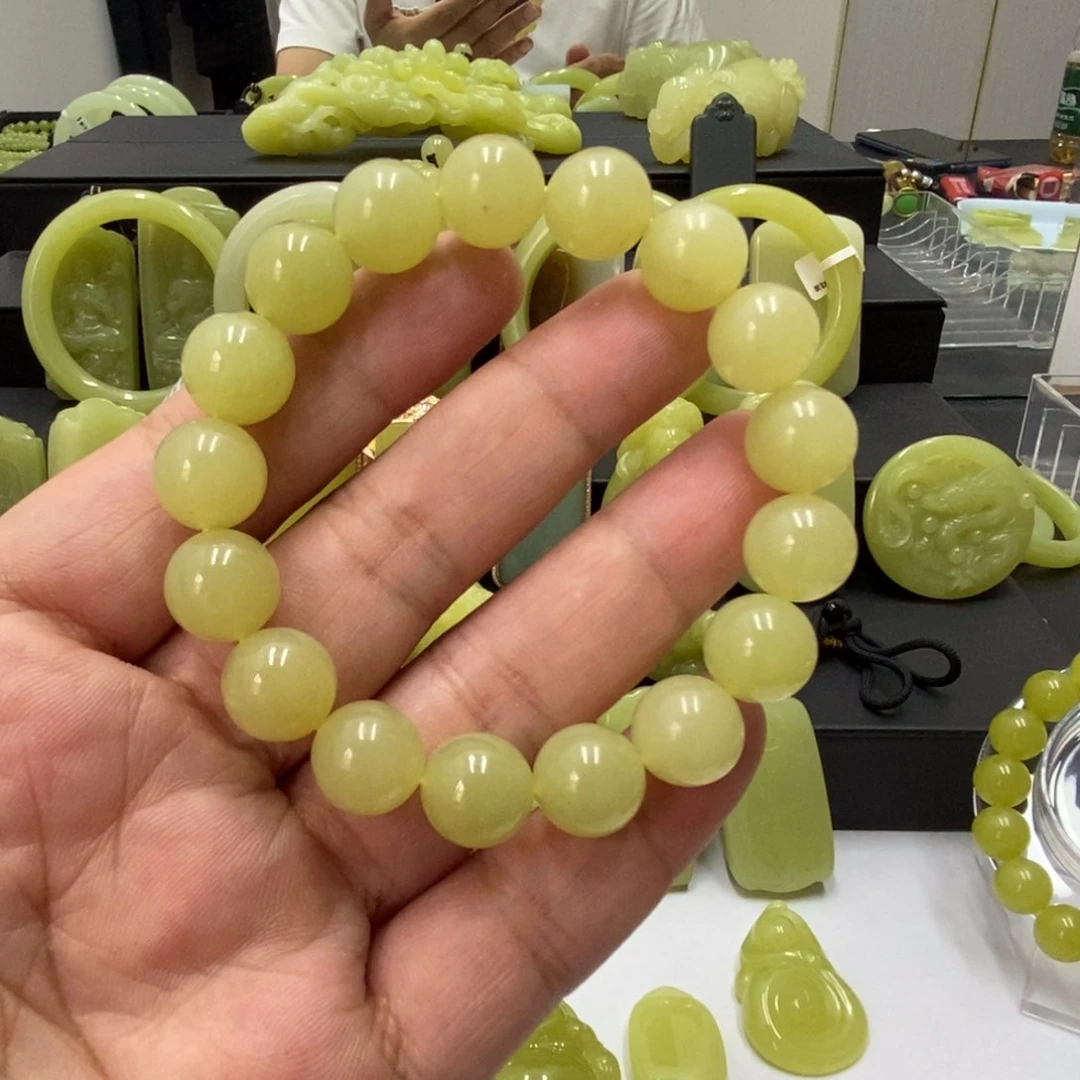 未镶嵌手链和田玉（黄玉）