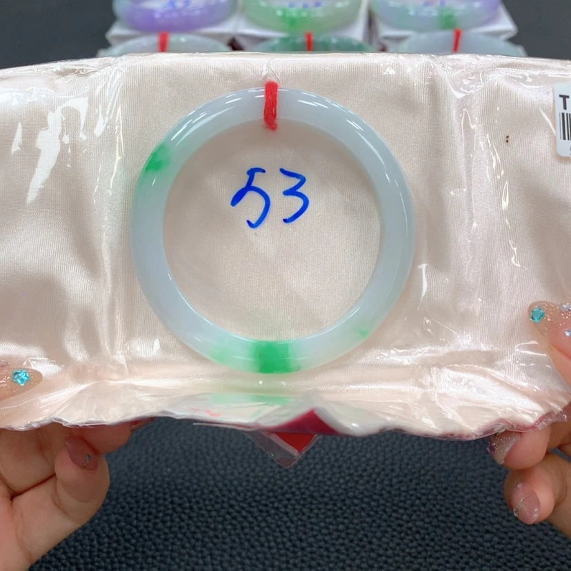 【闪购商品】翡翠手镯未镶嵌欣****好翡翠