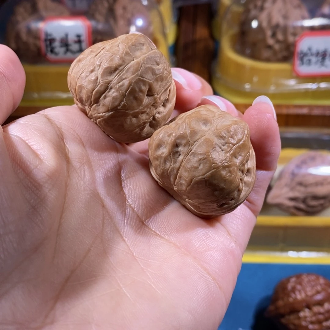 文玩核桃吊坠玉蟾