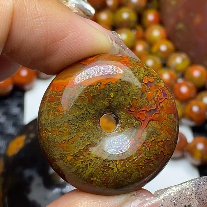 玛瑙/玉髓颈饰未镶嵌白**下