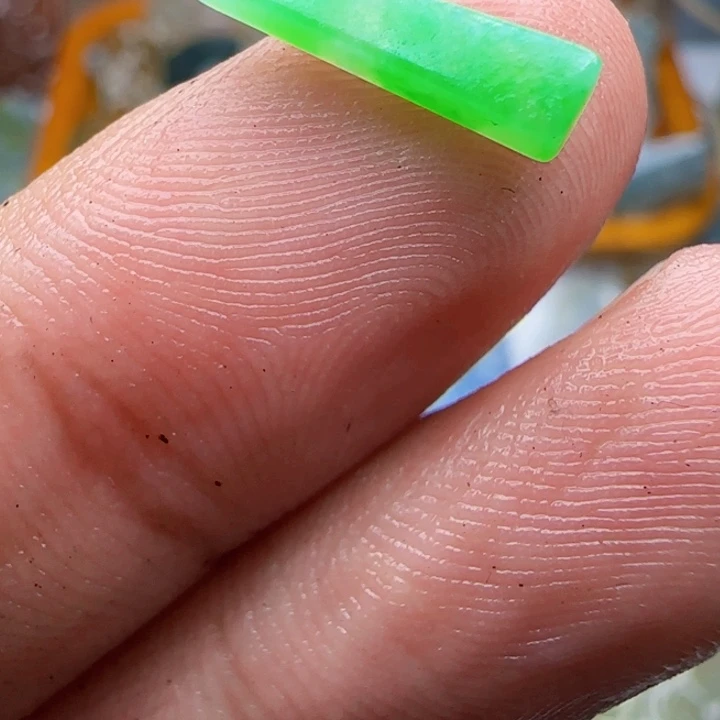 定制翡翠未镶嵌不包工