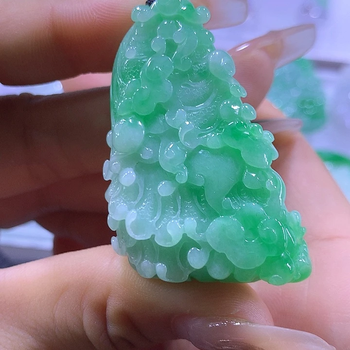 颈饰未镶嵌翡翠天然翡翠A货吊坠